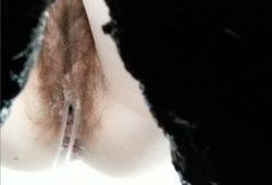 Казашки писают в общественном туалете