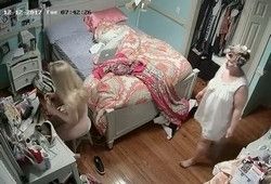 Утро в женской общаге