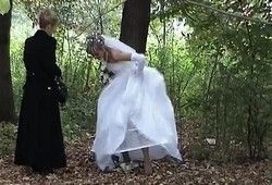 Свадебный писс перед скрытой камерой